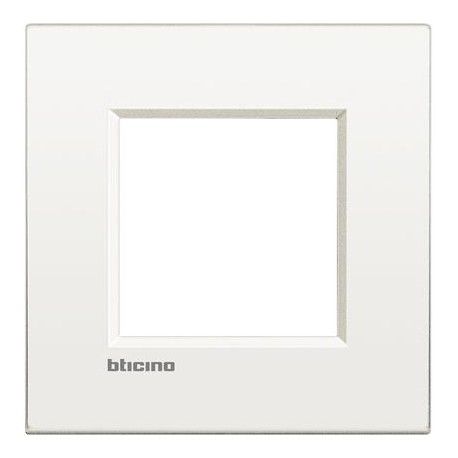 MARCO 1 ELEMENTO BLANCO BTICINO LIVINGLIGHT AIR LNE4802BN